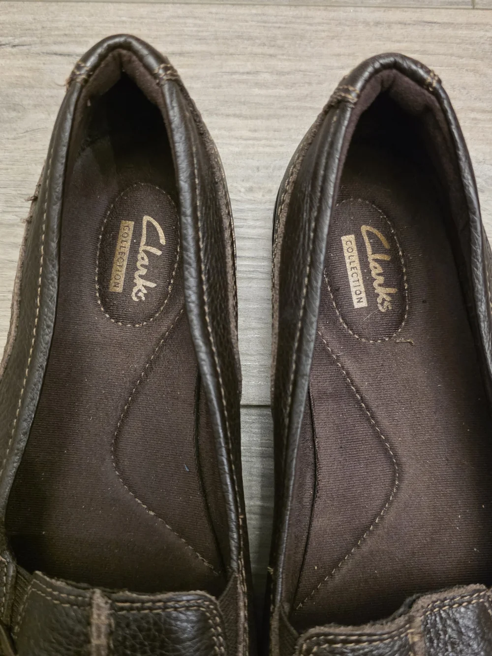 Clarks Collection Brown Pebbled Leather Button Loafers - Women’s Size 8W